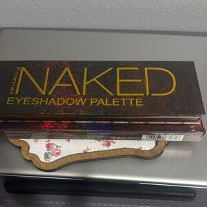 NAK Neutral Shimmer & Matte Eyeshadow Palette - Brown & Gold Tones